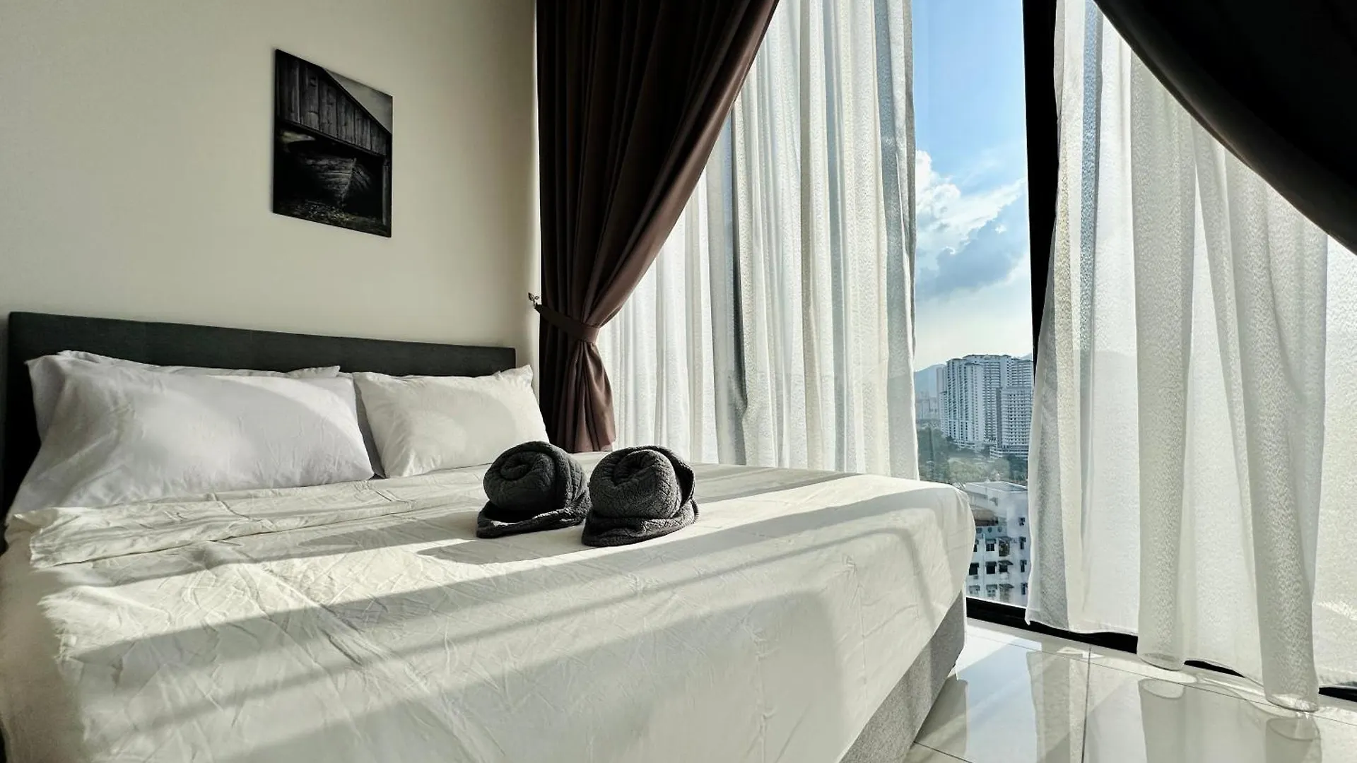 Bali-Style 2Bedroom Beacon Georgetown Wl Daire George Town